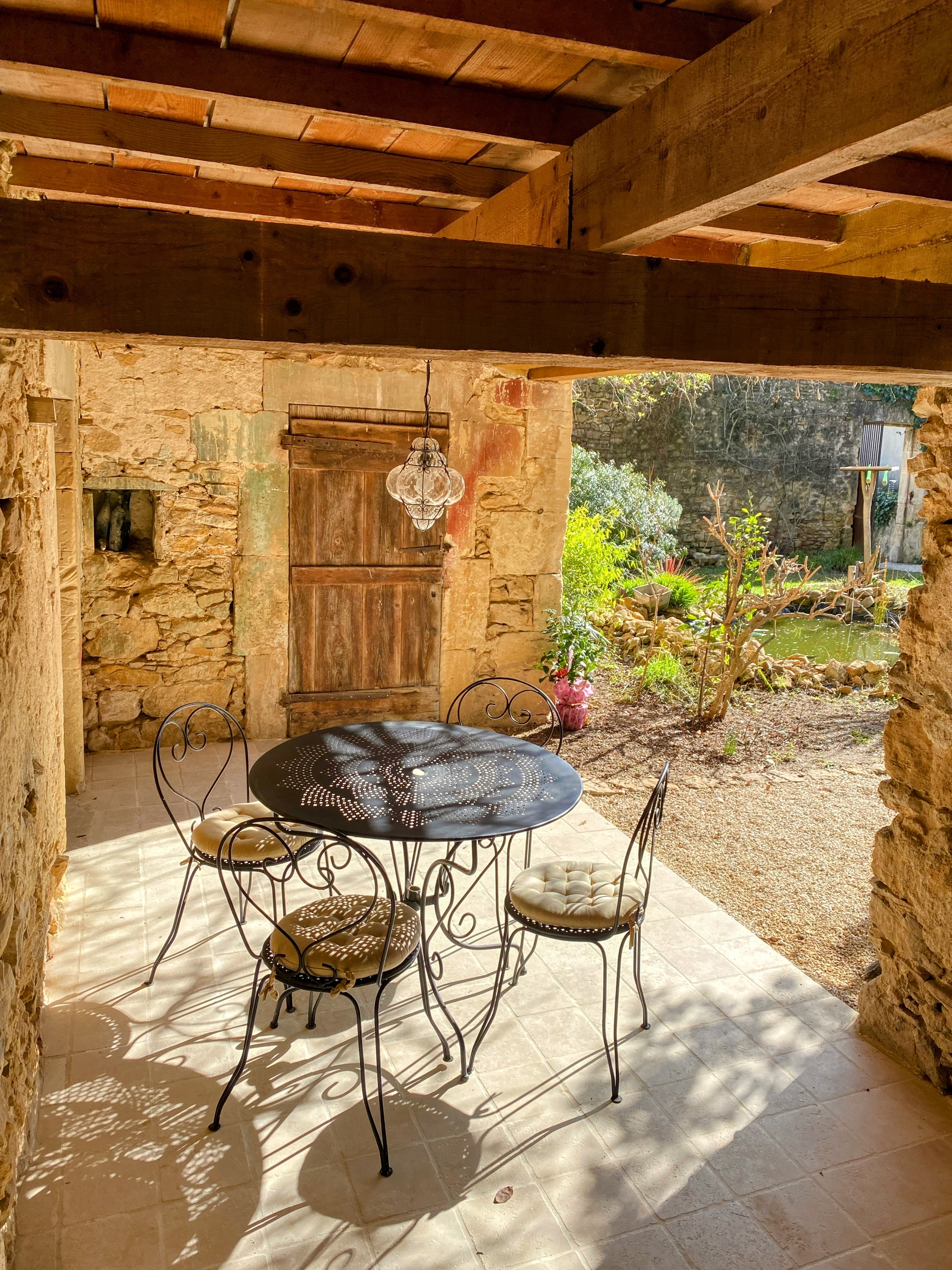 Mas des Pelissiers - Cour